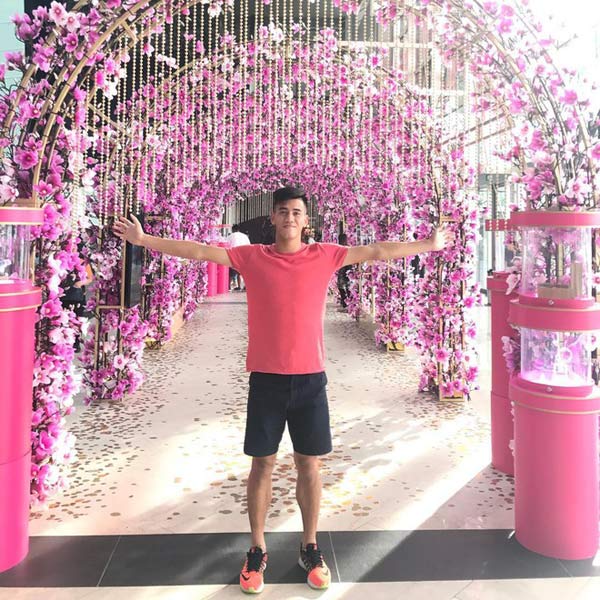 Chỉ thích diện áo phông, quần cộc, Tiến Linh vẫn khiến vạn chị em liêu xiêu - 10