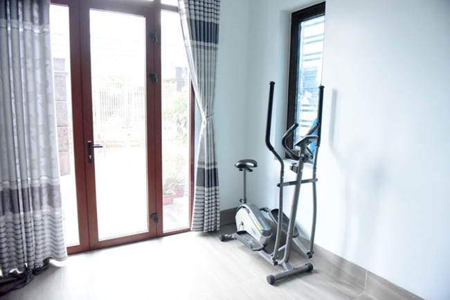 Chiến Thắng tậu xế sang, fan chỉ chú ý tới biển số