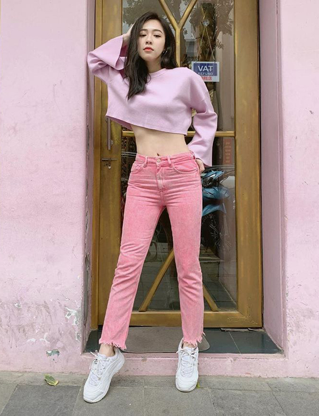 Thế nhưng Hà My không phủ nhận lợi thế của mình khi từng đi thi Hoa hậu Việt Nam. Cô nói: