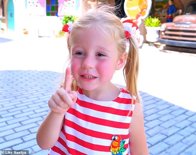 Thậm chí, cô bé đã 