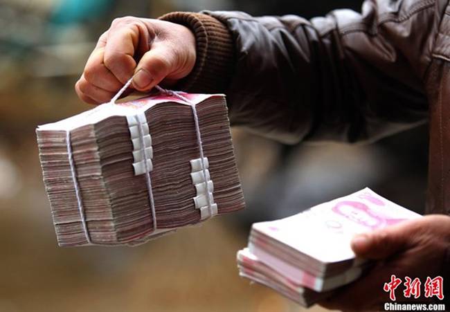 Các gia đình này thay đổi cơ cấu cây trồng đạt năng suất cao. Tổng tiền thưởng là 1 triệu nhân dân tệ.