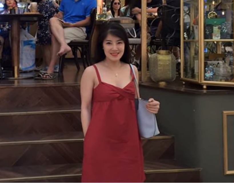 Nhan sắc hai cô vợ đầu kín tiếng của