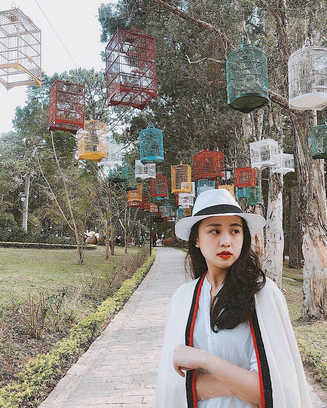 Là người chuyên nghiệp và yêu mến công việc nên Ngọc Bích luôn tìm hiểu kỹ chương trình để xây dựng hình ảnh phù hợp. Từ một cô MC gần gũi trong