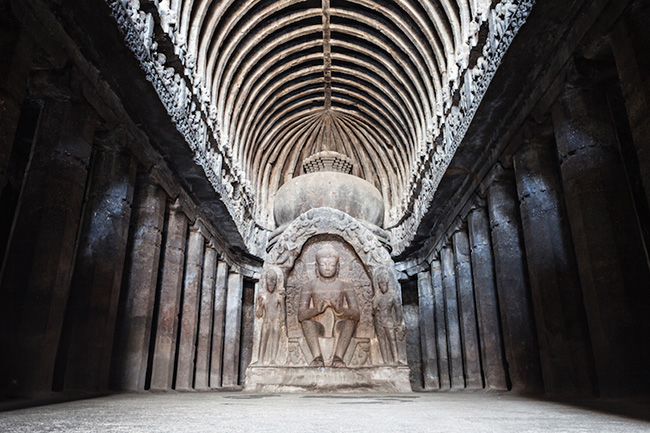 Khám phá hang động cổ đại nhất ở Ấn Độ - 2
