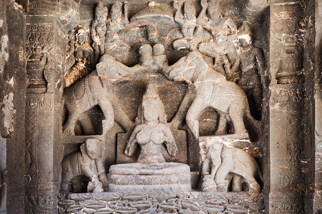 Khám phá hang động cổ đại nhất ở Ấn Độ - 6