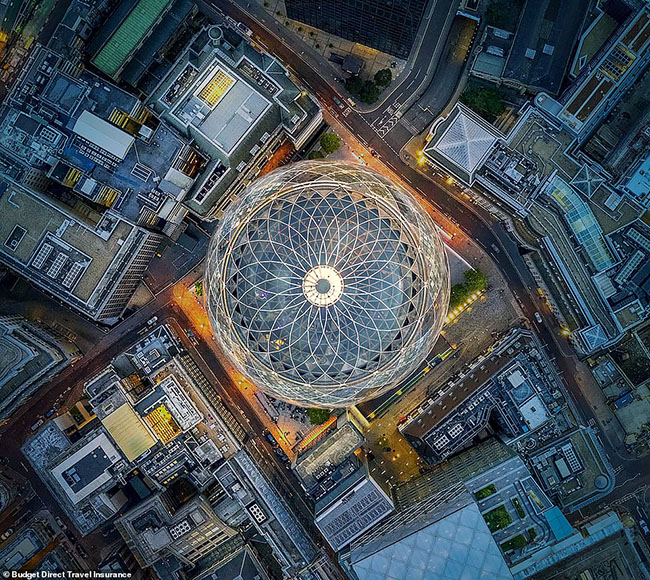 Những tòa nhà ấn tượng nhất thế giới khi chụp từ trên cao - 1