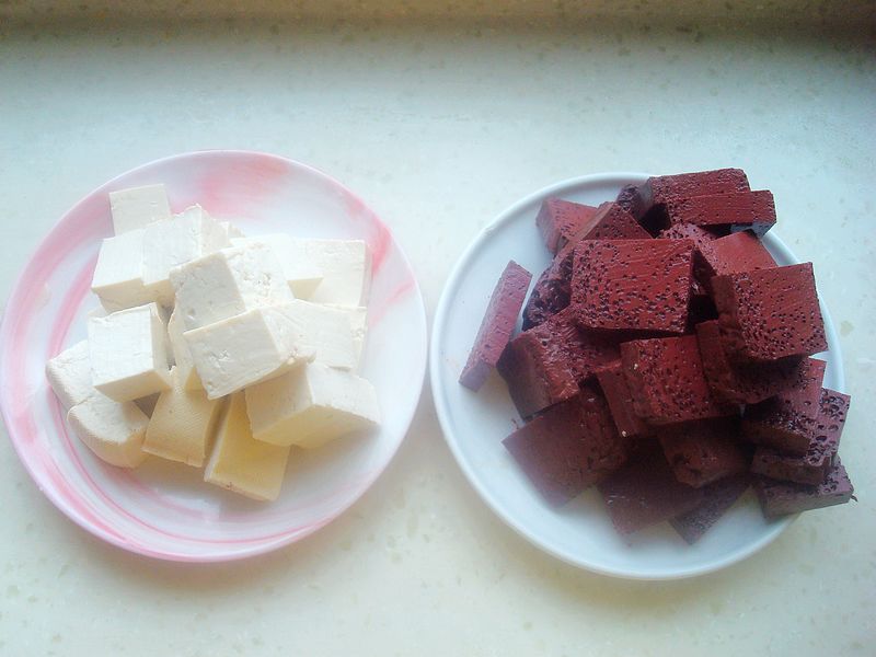 Không cần cầu kỳ, nấu miến với tiết và đậu phụ cũng đủ khiến cả nhà khen ngon - 2