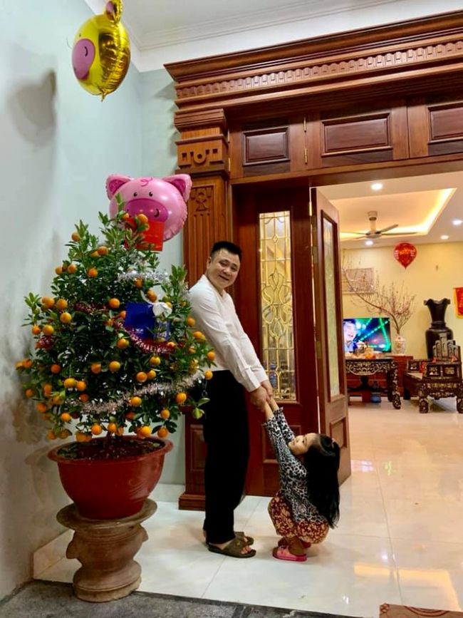 Trên Facebook cá nhân, Tự Long thường xuyên chia sẻ hình ảnh trong ngôi nhà của mình.