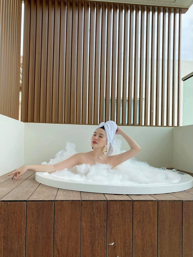 Cuộc sống viên mãn, sung túc hiện tại của giọng ca