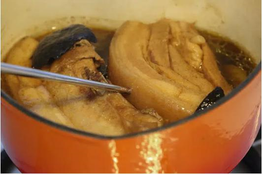 Thịt ba chỉ luộc xưa rồi, làm thế này dễ lắm mà lại