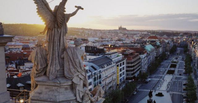 Những bức tượng bí ẩn ở thủ đô của Cộng hòa Czech