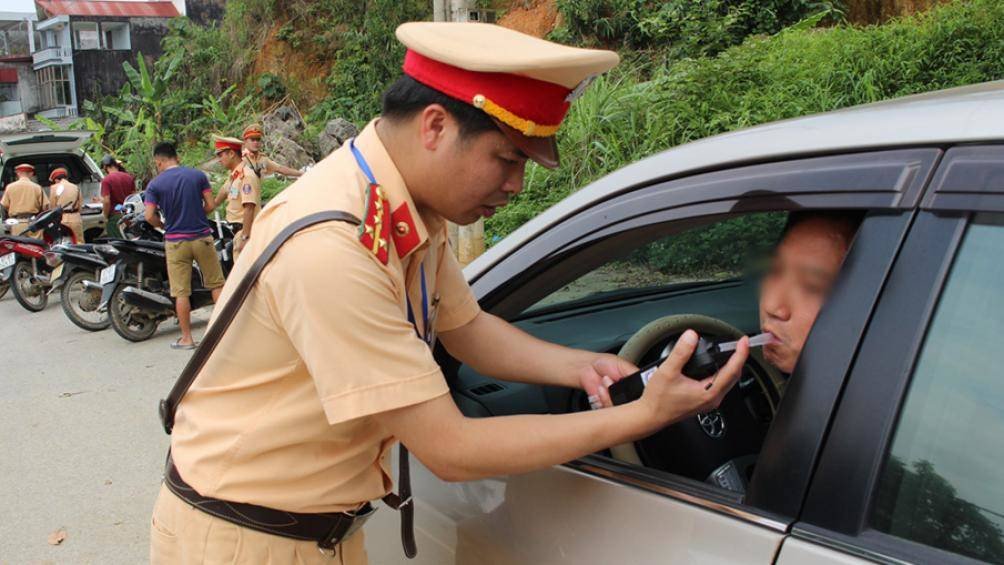 Đề xuất xử lý hình sự với tài xế có nồng độ cồn cao