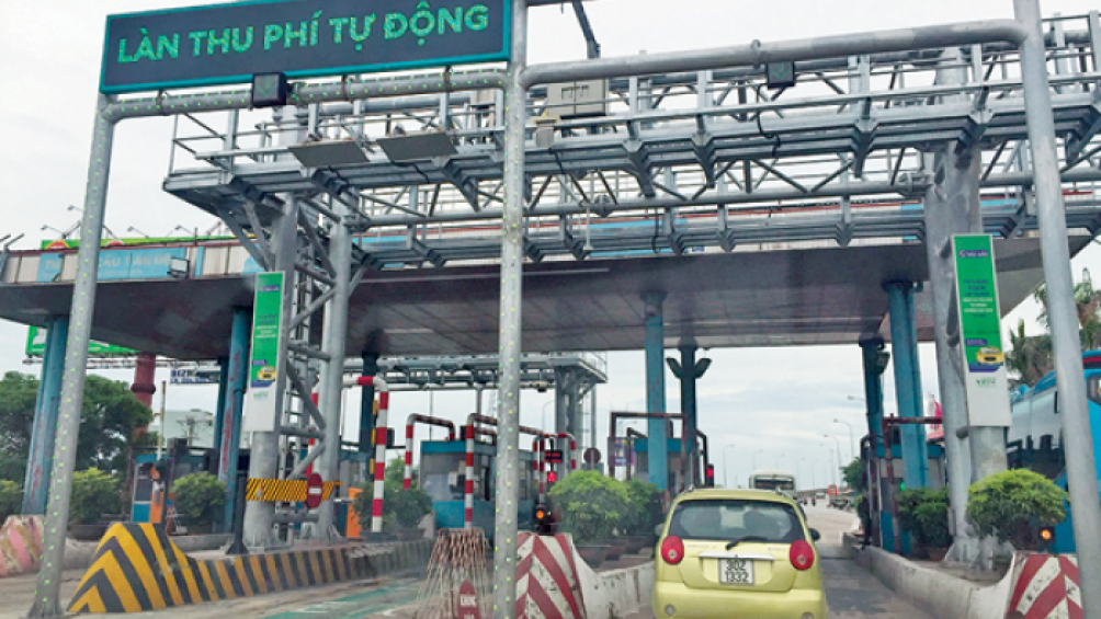 Nghe VietNamNet: Báo cáo Thủ tướng giải pháp xử lý vướng mắc về thu phí không dừng
