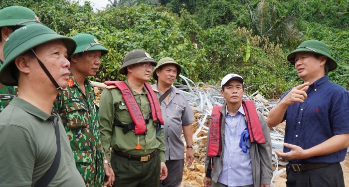 Đội chó nghiệp vụ vào hỗ trợ tìm kiếm nạn nhân mất tích tại Rào Trăng 3 3