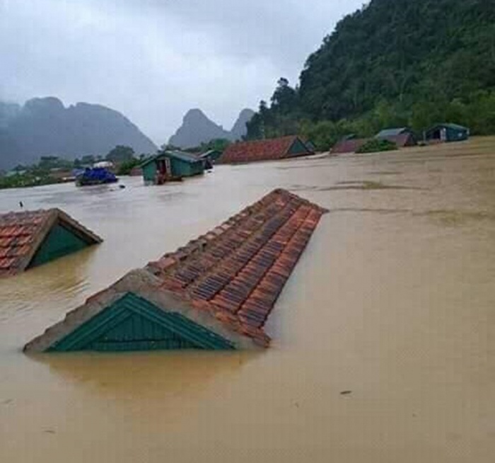 An toàn trong nhà phao giữa “đại hồng thủy” 3