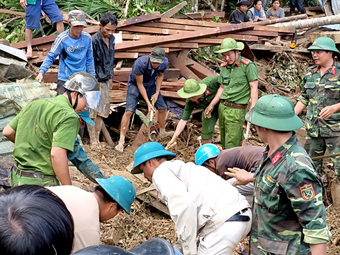 Chủ tịch xã Trà Leng kể phút kinh hoàng cả ngôi làng bị san phẳng 3