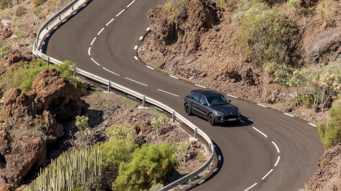 Kinh nghiệm đánh lái khi vào cua dành cho lái mới 2