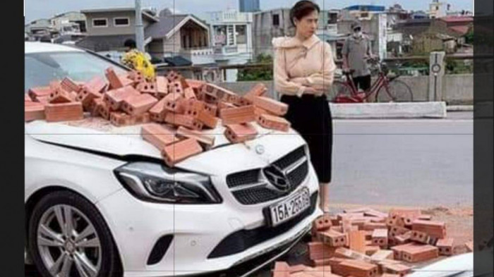 Hành động đẹp của nữ tài xế Mercedes sau va chạm với xe ba gác chở gạch 1