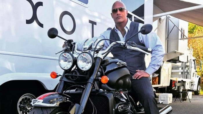 Dàn siêu xe triệu đô của ngôi sao có thân hình khổng lồ The Rock 8