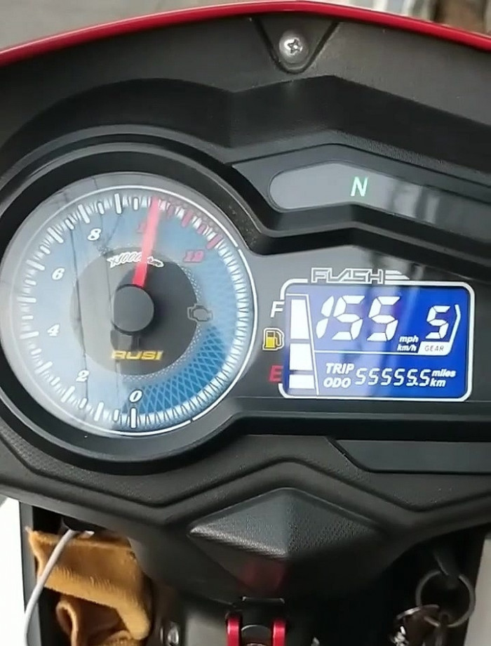 Xe máy Rusi Flash 150 EFI 2021 ra mắt, giá khoảng 34 triệu đồng 11