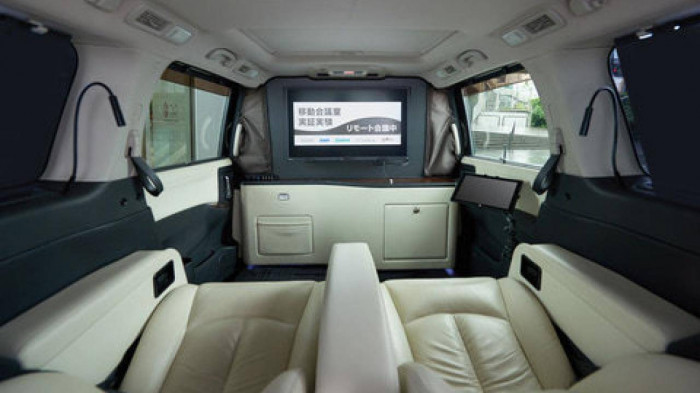 Nissan trình diễn