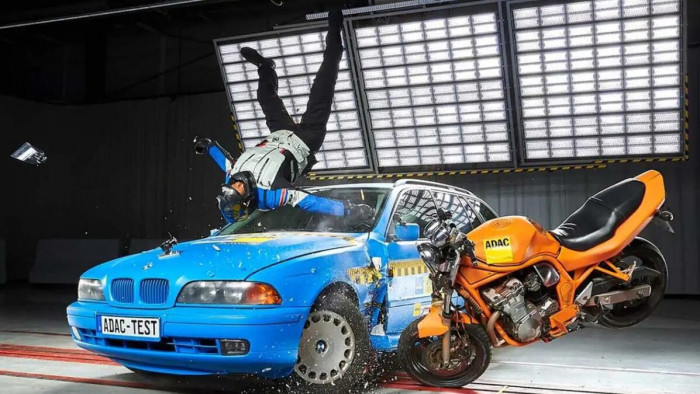 Quy định túi khí cho xe máy của Tây Ban Nha bị phản đối quyết liệt 1