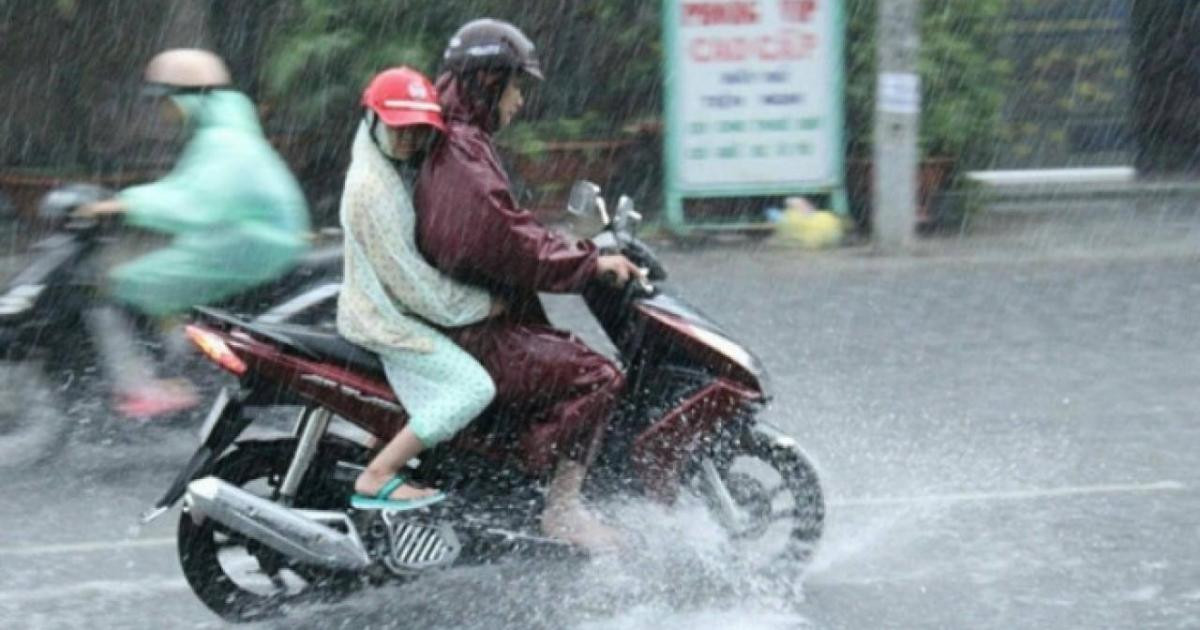 Vì sao xe máy dễ hư hỏng vào mùa mưa?