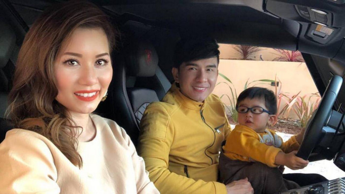 Chiêm ngưỡng dàn siêu xe tiền tỷ của Đan Trường cùng vợ cũ Thủy Tiên 4