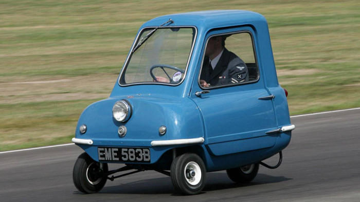 Những chiếc xe ô tô có hình dáng độc đáo nhất thế giới 2