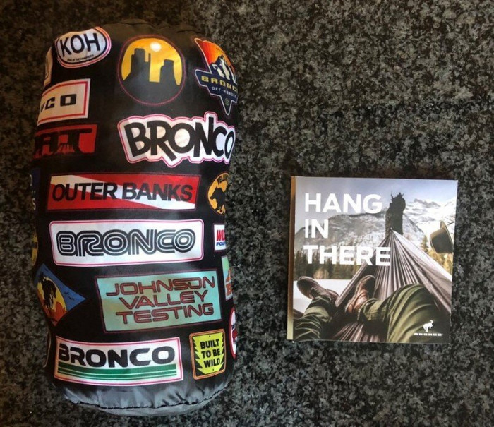 Ford gửi võng để xoa dịu khách hàng đợi xe Bronco 2