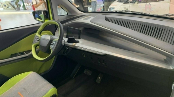 Khám phá mẫu xe ô tô điện bước ra từ phim hoạt hình 6