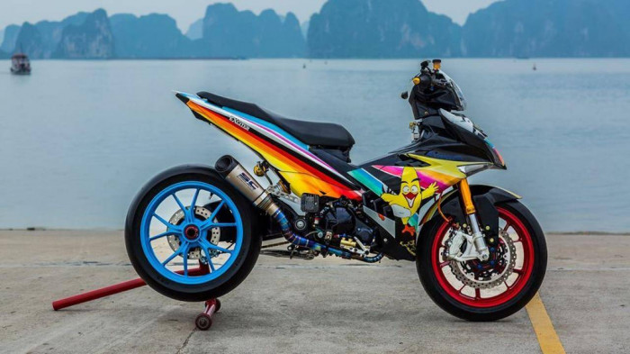 Cận cảnh Yamaha Exciter được độ theo phong cách xe phân khối lớn 1