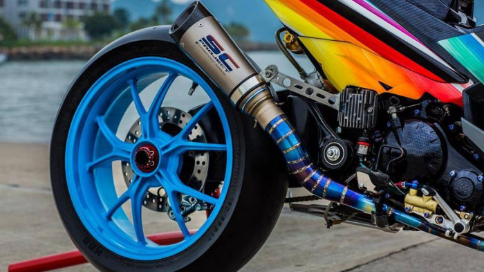 Cận cảnh Yamaha Exciter được độ theo phong cách xe phân khối lớn 6