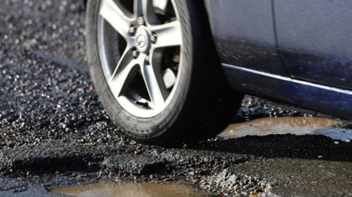 Đường xấu gây tác hại thế nào cho xe ô tô? 2