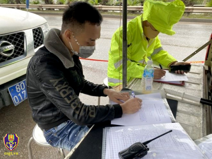 Nên bỏ tù tài xế sử dụng ma túy? 1