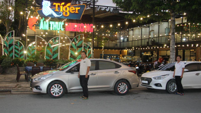 Một nhà hàng ở Long An tậu 5 ô tô, mô tô đưa khách về nhà sau bữa nhậu 1