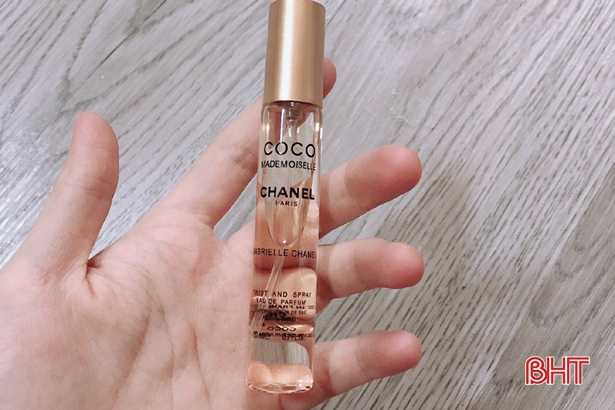 Nhiều người dân Hà Tĩnh “dính quả lừa” với “tặng quà giá trị - chỉ trả tiền ship”