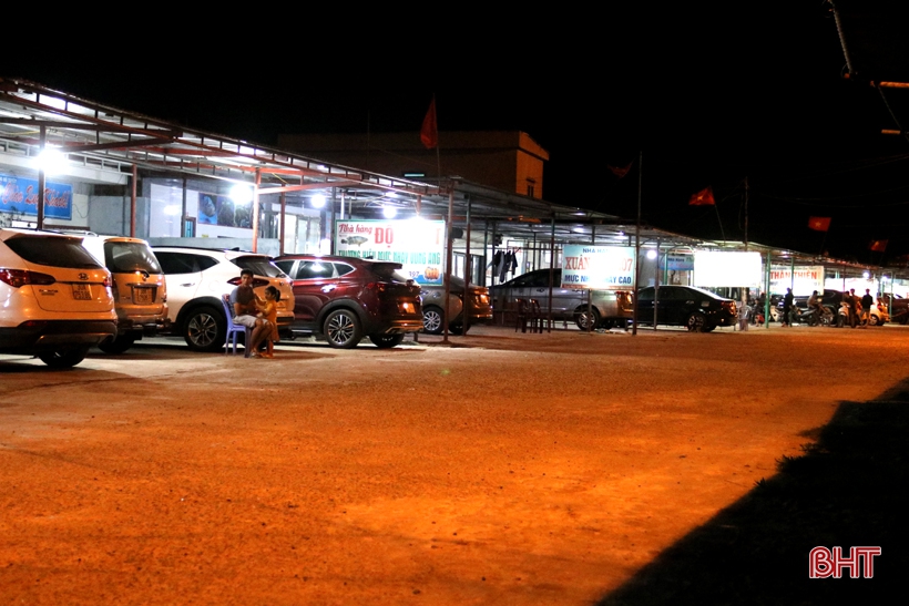 Mực nhảy Vũng Áng hút khách từ đầu hè