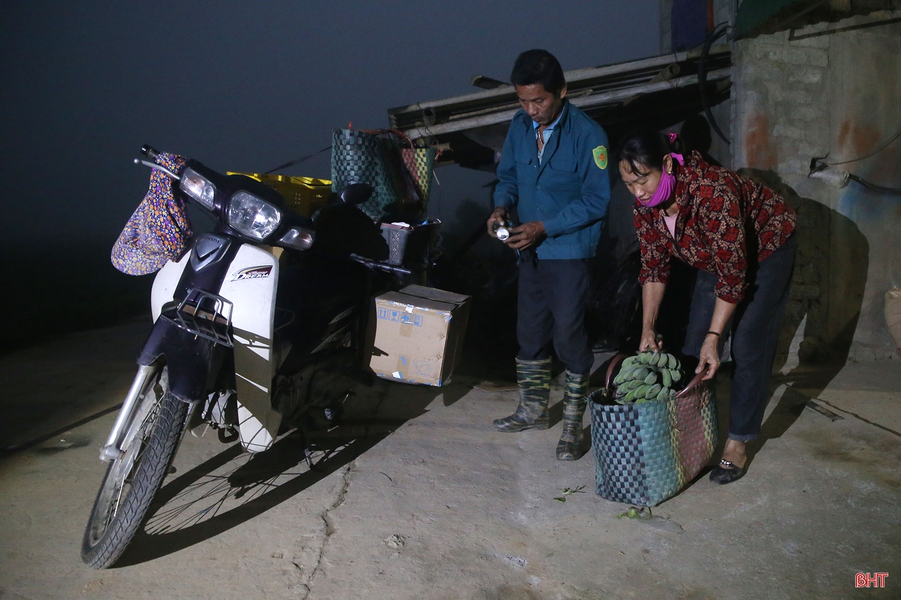 Tích tụ ruộng đất - từ chuyện những người “mê ruộng” và khát vọng nền nông nghiệp hiện đại (bài 1): Dốc vốn tích tụ 5 ha đất, ông nông dân “gàn” xây mô hình 4 tầng nấc