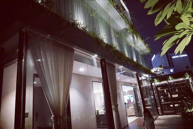 de nhat my nhan sai thanh co nha 100 ty, vua duoc chong tang them biet phu 3,5 trieu do - 4