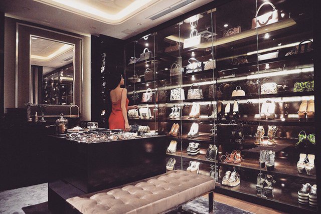 de nhat my nhan sai thanh co nha 100 ty, vua duoc chong tang them biet phu 3,5 trieu do - 15