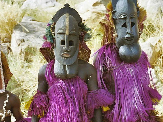 bi an bo toc hau due cua nguoi ngoai hanh tinh, lien quan mat thiet toi vu tru - 5