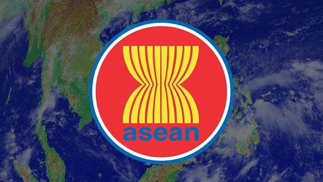 What is ASEAN’s role in settling East Sea disputes?