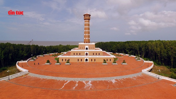 Visiting symbolic Hanoi Flag Tower at Vietnam’s southern tip