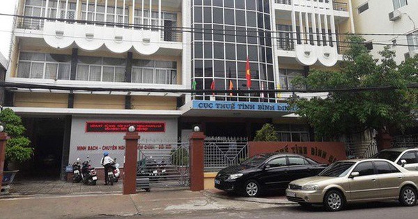 Nghe VietNamNet: Giáng chức cục trưởng Cục Thuế Bình Định