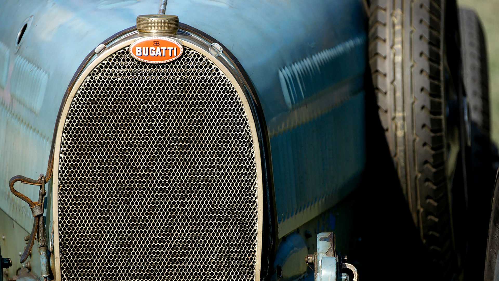 10 điều về huy hiệu Bugatti mà bạn chưa biết