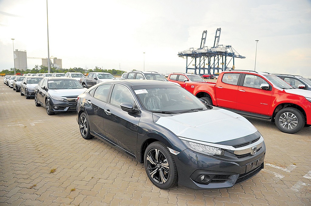 ô tô nhập khẩu