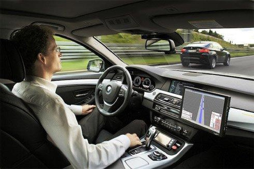 Kinh nghiệm đạp ga “chuẩn” giúp tiết kiệm xăng