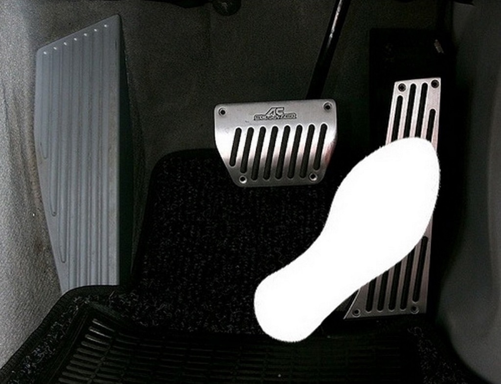 cách để chân ga đúng kỹ thuật