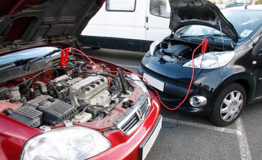 đấu nối ắc quy xe ô tô